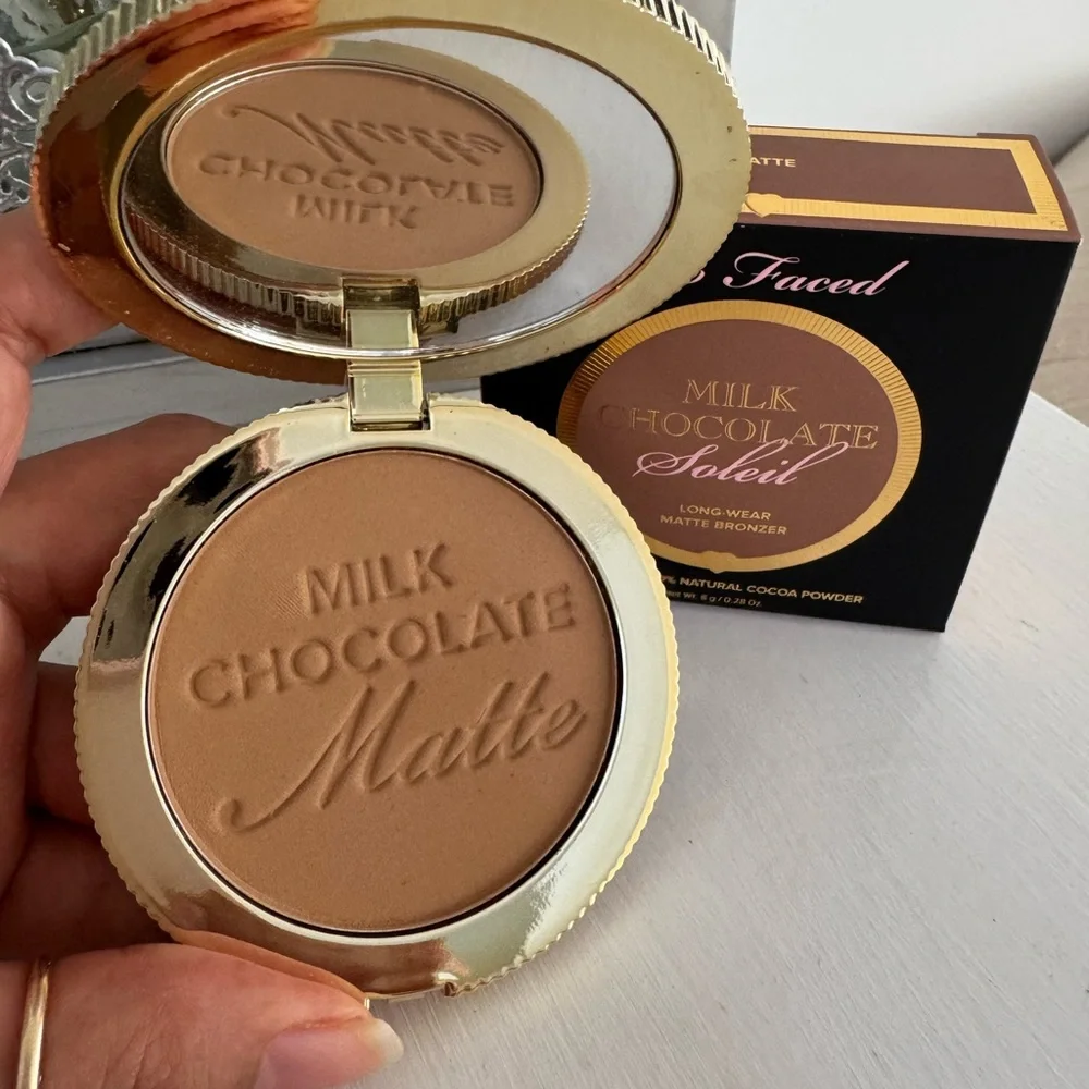 Too Faced Milk Chocolate Matte Bronzer - Warm Tan Brown